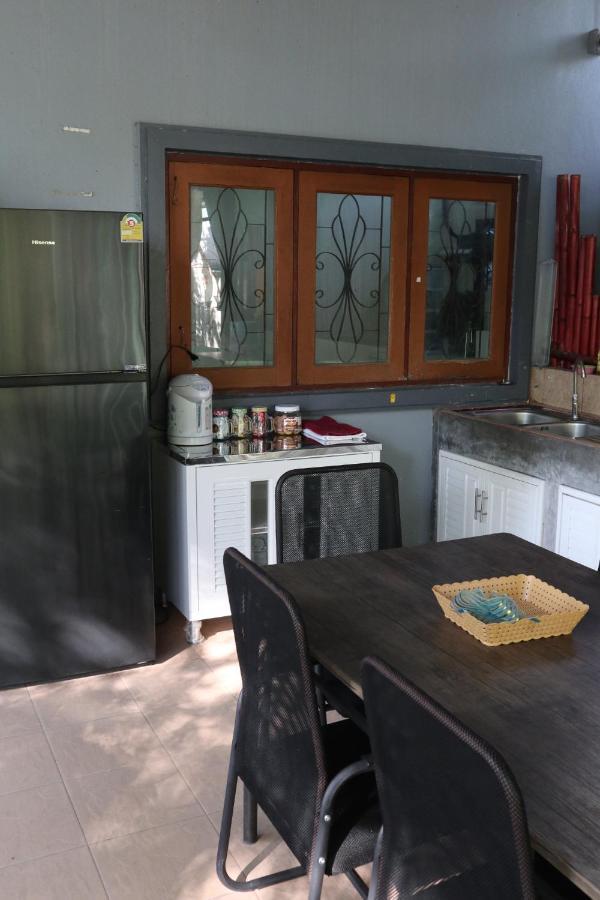 Blessing Backpackers Thongsala Exterior foto